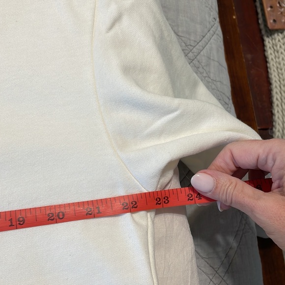 Fifth Sun Cream Minimalist "I believe in Santa" Christmas Sweatshirt Size L - Picture 8 of 10